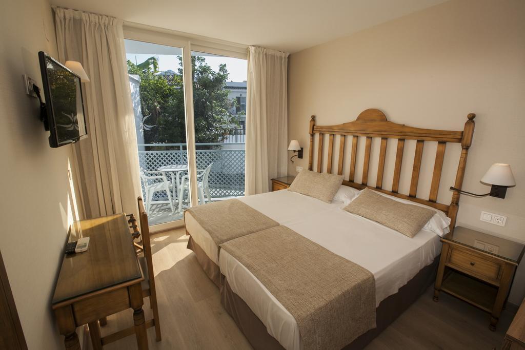 Hotel Villa Flamenca Nerja Kültér fotó