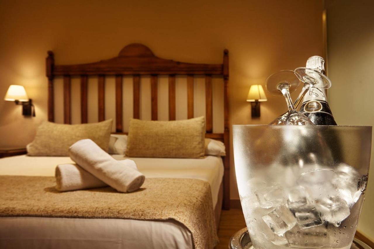 Hotel Villa Flamenca Nerja Kültér fotó
